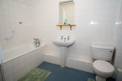 Bathroom at Felbrook Cottage